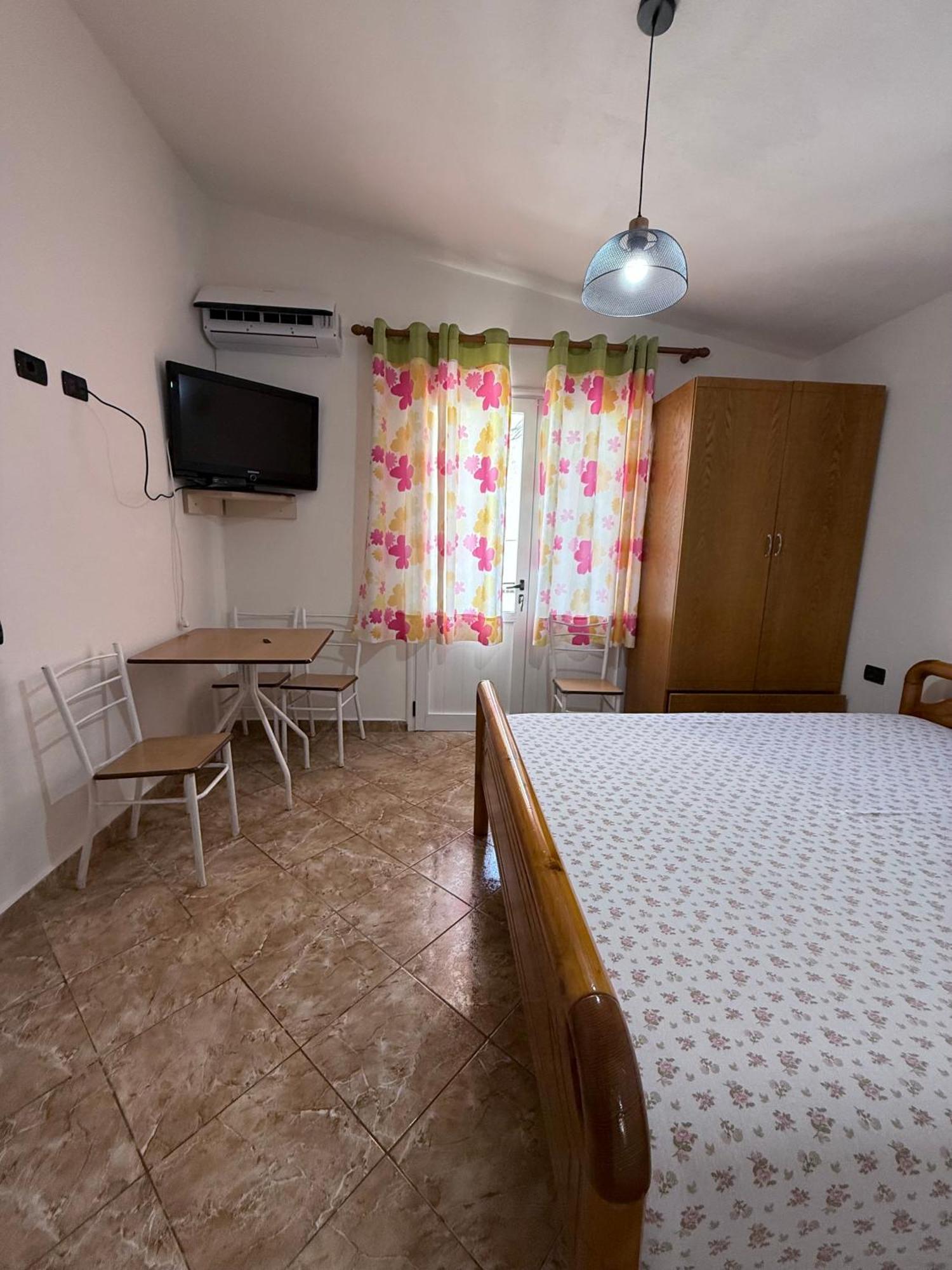 Jazoj Family Hotel オリクム エクステリア 写真